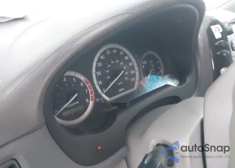 2004 Toyota Sienna Le z USA, uszkodzony, nr VIN 5TDZA23C44S107593